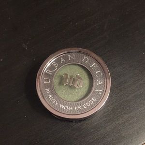Urban Decay Eyeshadow in Bender